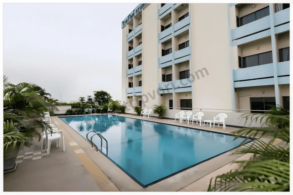 Riverside Bangkok Hotel room and hotel photo 2