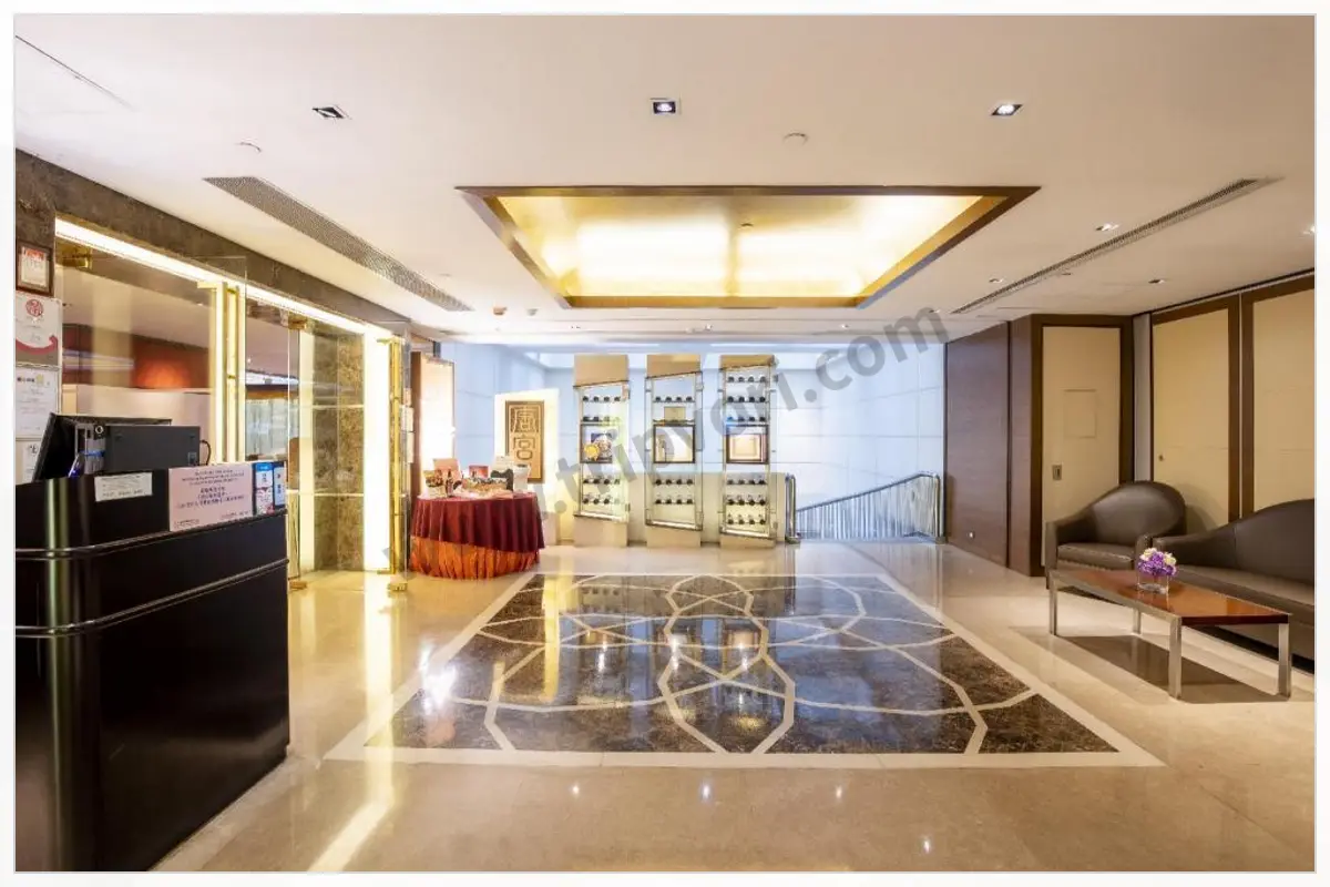 Metropark Hotel Kowloon room and hotel photo 4