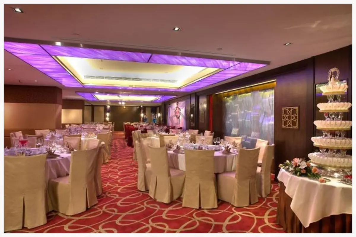 Metropark Hotel Kowloon room and hotel photo 6