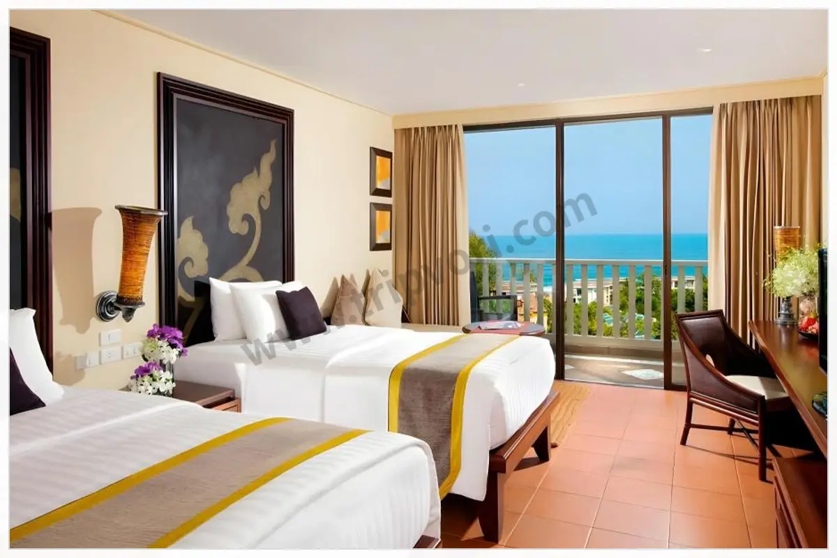 Paradox Resort Phuket room and hotel photo 1