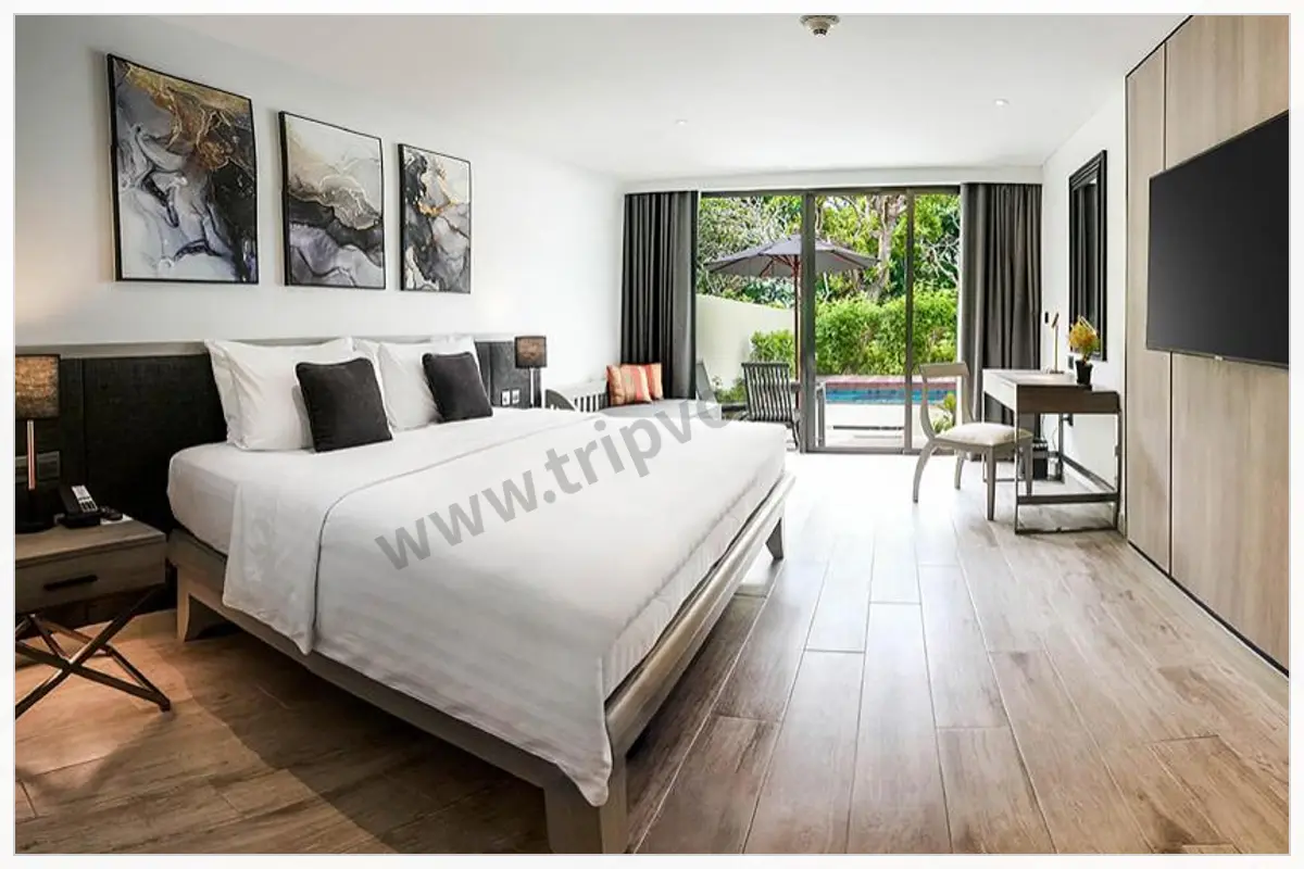 Paradox Resort Phuket room and hotel photo 8